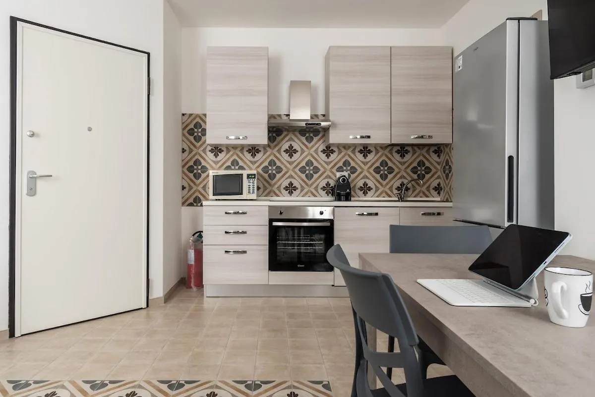 Scalo A Mxp Verde Con Fatturazione Disponibile Somma Lombardo